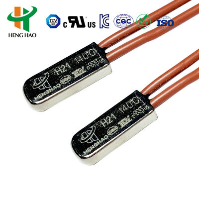 สวิตช์ตัดไฟเกินพิกัดมอเตอร์ 250V 25A สำหรับเครื่องใช้ไฟฟ้าทำความร้อน ตัวป้องกันอุณหภูมิ 9700k
